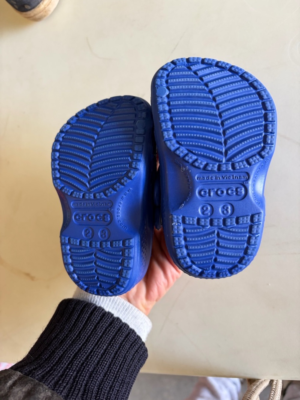 CROCS Kids Royal Blue Classic Clogs - Picture 2 of 3